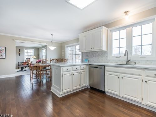 19 Country Meadow Rd, Hackettstown NJ  07840-5209 exterior