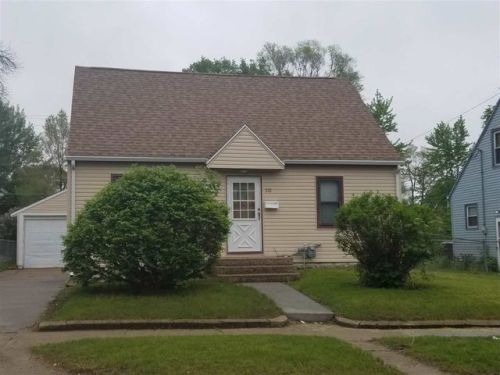 232 Boston Ave, Waterloo, IA 50703-2510