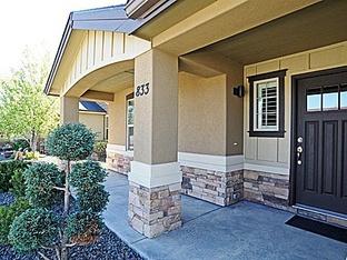 833 Boulder Bar St, Meridian ID  83646-9050 exterior