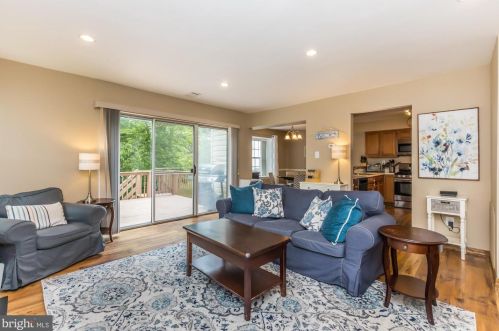 464 Sterling Ct, Southampton PA  18966-2776 exterior