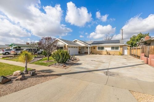 227 Lark Ellen Ave, West Covina, CA 91791-1325