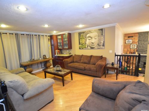 3439 Squirewood Cir, Salt Lake City, UT 84120-1763