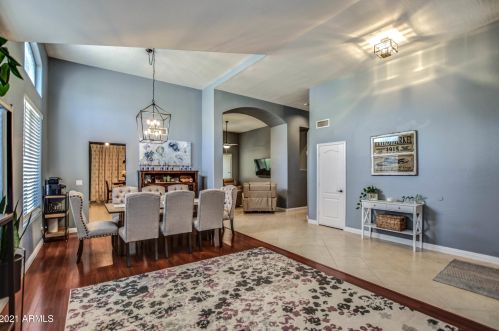 1915 Campbell Ave, Gilbert AZ 85234-7914 exterior