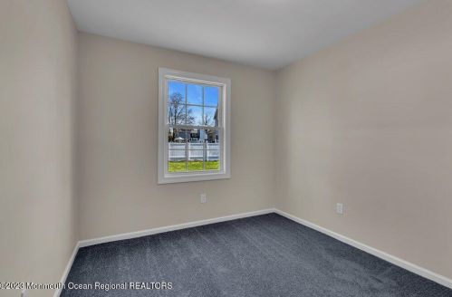 115 Springdale Ave, Tinton Falls NJ  07724-2628 exterior