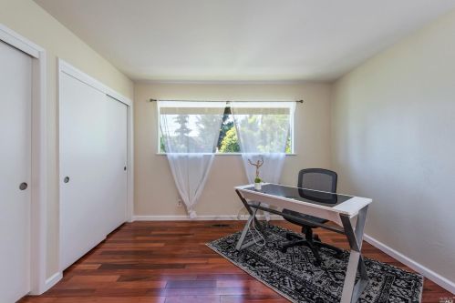 7190 Fircrest Ave, Sebastopol CA  95472-4430 exterior