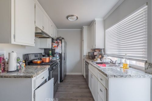 17730 Regency Cir, Bellflower CA  90706-7005 exterior