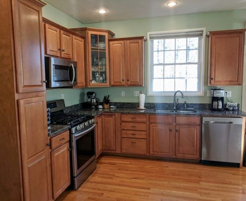 57 Mill St, Abington, MA 02351-2142