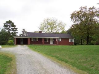 2145 Nc Highway 66, Kernersville, NC 27284-3907