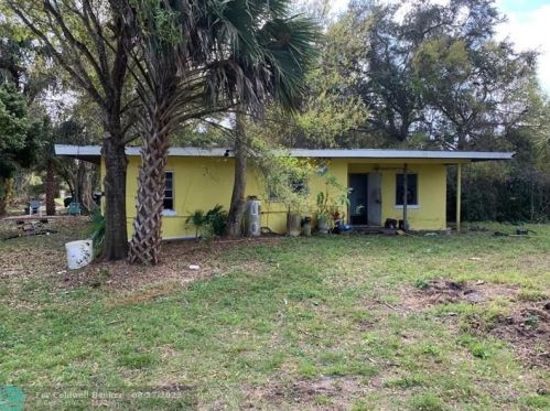 5536 Altman Rd, Fort Pierce, FL 34981-4425
