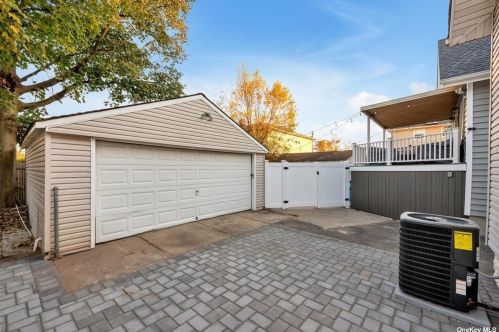 118 Lawson Ave, East Rockaway NY  11518-2327 exterior