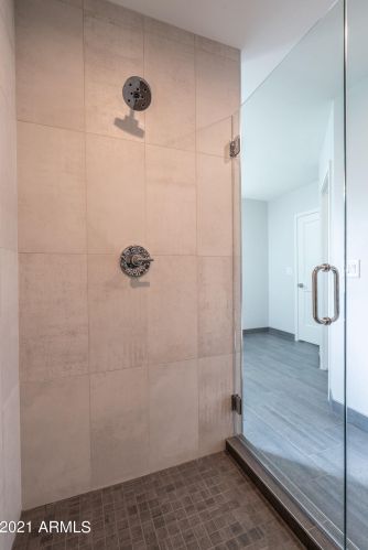 6803 15 St, Phoenix AZ 85040-2321 exterior