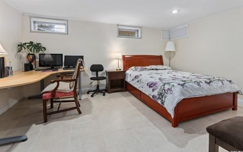 15 Grayley Pl, Huntington Station NY  11746-3112 exterior