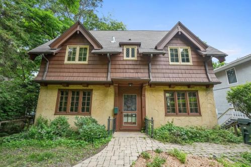 2110 Bascom St, Madison WI  53726-3902 exterior