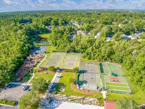 2813 Bottle Brush Ct, Mount Pleasant SC  29466-9202 exterior