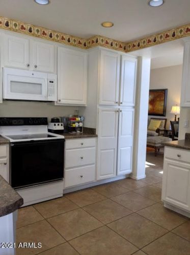 7439 Via Montoya Dr, Glendale AZ 85310-5286 exterior