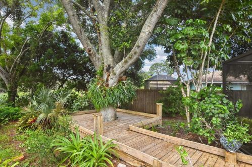 308 South Dr, Nokomis FL  34275-1343 exterior