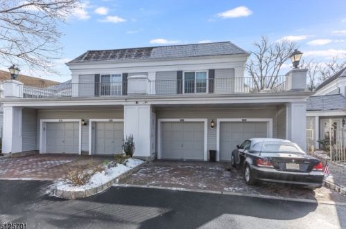 291 Riveredge Dr, Chatham Township NJ  07928-3104 exterior