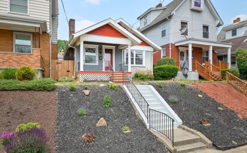 3735 Hiawatha St, Pittsburgh, PA 15212-1707