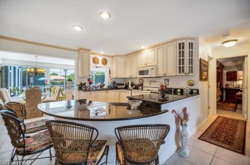 110 Ibis St, Fort Myers Beach FL  33931-4516 exterior