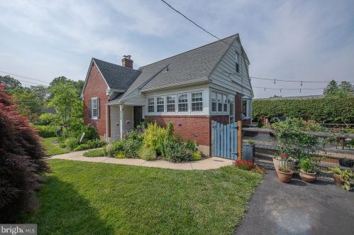 3529 Rhoads Ave, Newtown Square, PA 19073-3824
