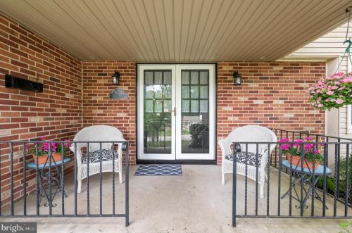 2324 Coles Blvd, Norristown, PA 19401-1975