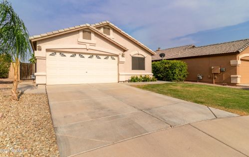 373 Pioneer St, Gilbert, AZ 85233-4649
