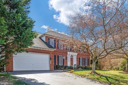 5664 Lick River Ln, Gainesville, VA 20155-1341