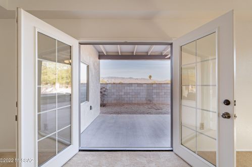 1348 Avenida Conalea, Tucson AZ 85748-7716 exterior