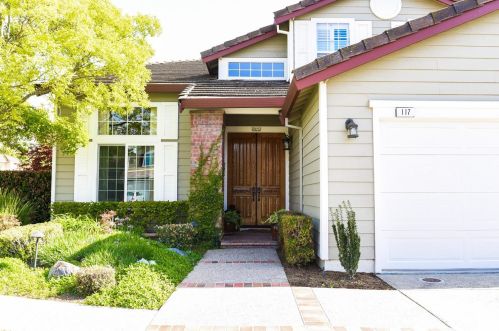 117 Woodland Valley Dr, San Ramon, CA 94582-5639