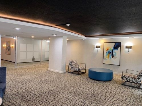 19 Winchester St, Brookline, MA 02446-2738