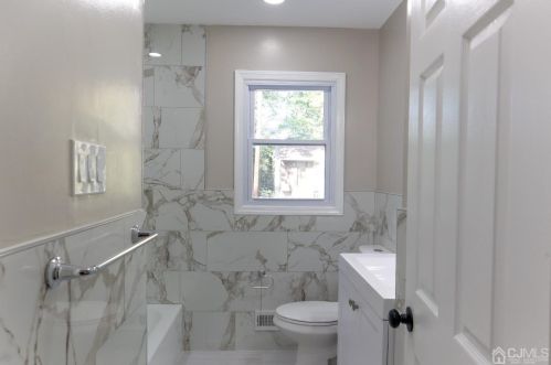 178 Louis Pl, Iselin NJ  08830-1236 exterior