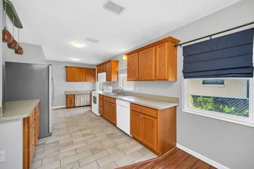 26 Cedar Dr, Davenport FL 33837-9783 exterior