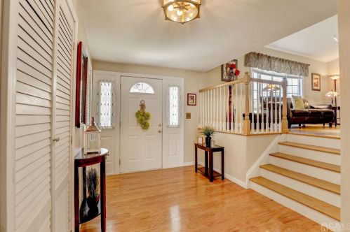 14 Twain Ave, Old Bridge NJ  08857-2110 exterior