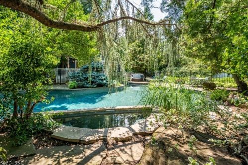 161 Wildwood Ave, Montclair, NJ 07043-1808