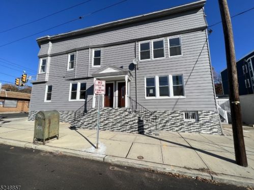104 40th St, Irvington, NJ 07111-1209