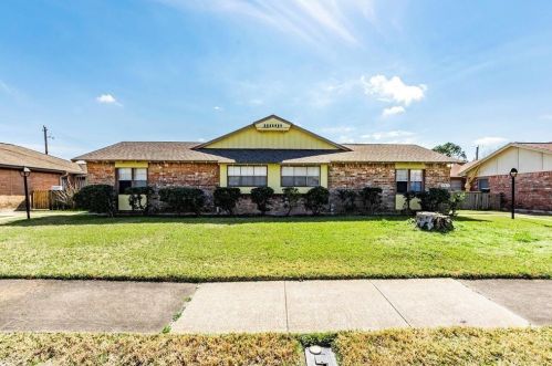 10424 Belfast Rd, Morgans Point TX  77571-4208 exterior