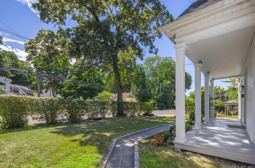156 Pequot Ave, Southport, CT 06890-1361