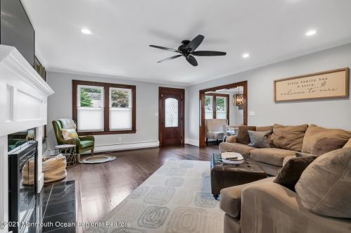 83 Lovett Ave, Little Silver NJ  07739-1420 exterior