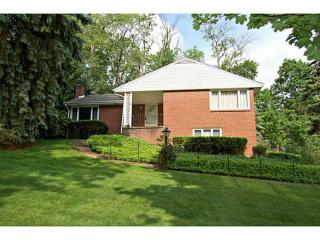 484 Sylvania Dr, Canonsburg, PA 15317-5333