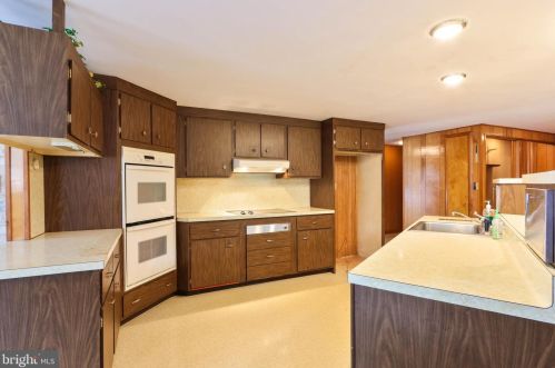 671 Mill St, Palmerton PA  18071-9770 exterior
