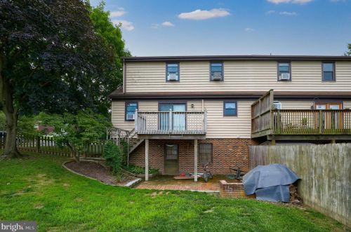 138 Irene Ave, Ephrata PA  17522-2168 exterior