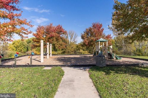 397 Prospect Hill Blvd, Charles Town WV  25414-5437 exterior