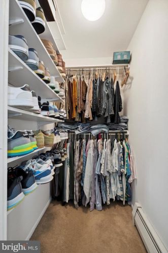 609 Crestwyck Dr, Norristown PA 19406-1574 exterior