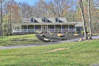 5950 Blue Mountain Trl, West Enola PA  17025-1105 exterior