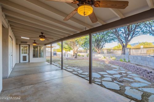 1348 Avenida Conalea, Tucson AZ 85748-7716 exterior