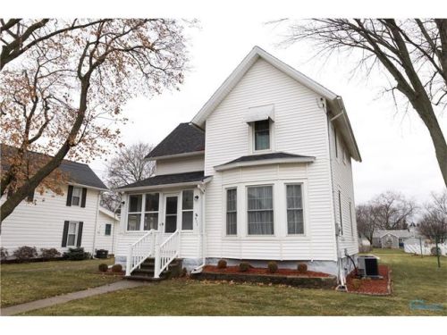 411 Fernwood St, Delta, OH 43515-1103