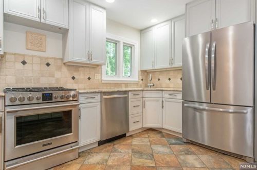 108 Monroe St, Ridgewood NJ  07450-3019 exterior