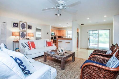1948 Roseate Ln, Sanibel, FL 33957-4014