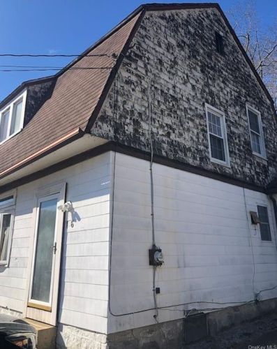 16 Circle Dr, Tuxedo Park NY  10987-4420 exterior