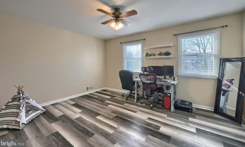 3 Fairfax Vlg, Harrisburg PA  17112-9557 exterior